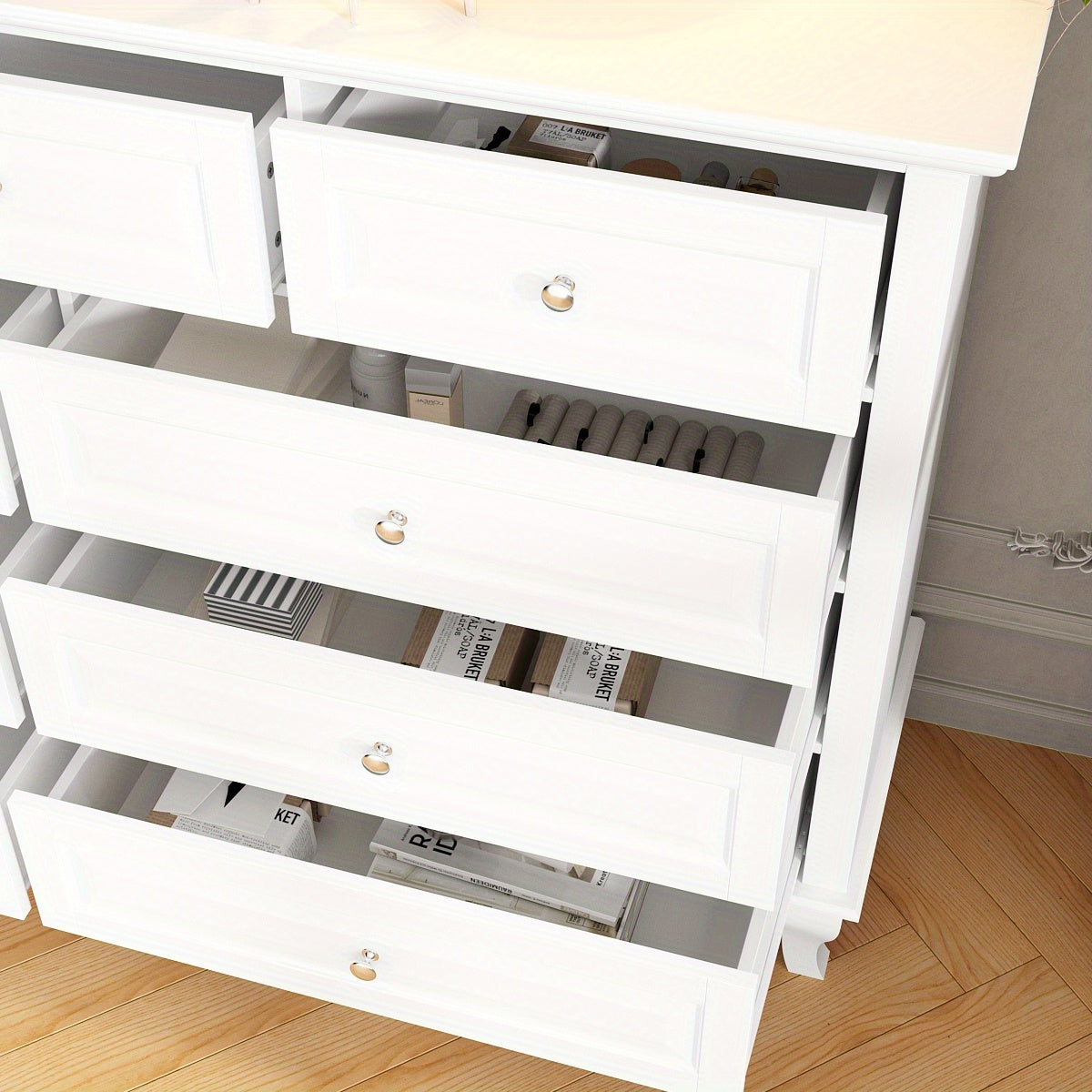 Chest of Drawers 9 Drawer Dresser, Modern Contemporary Dresser with Golden Handles, Wooden Legs, Dresser for Bedroom