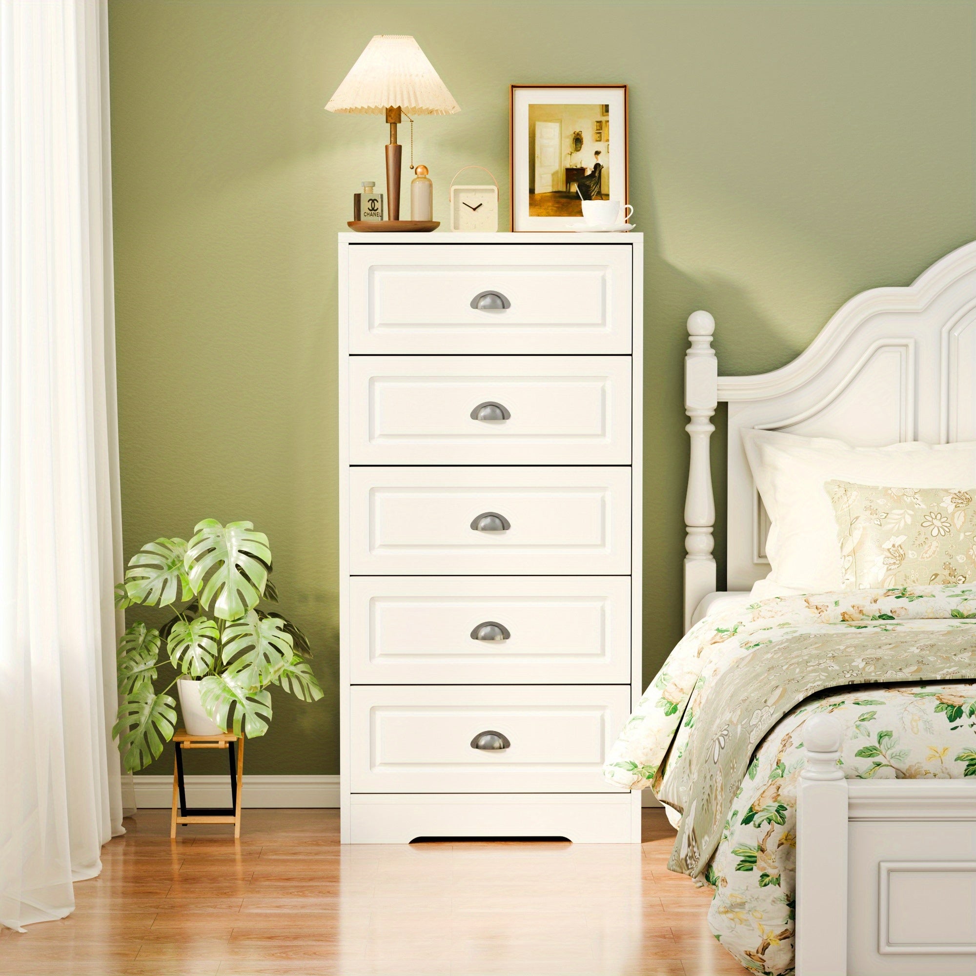 Dresser for Bedroom, 5 Drawer Dresser with Sturdy Base, Wooden Large Capacity Storage Cabinet, Tall Chest of 5 Drawers for Closet, Living Room, Hallway