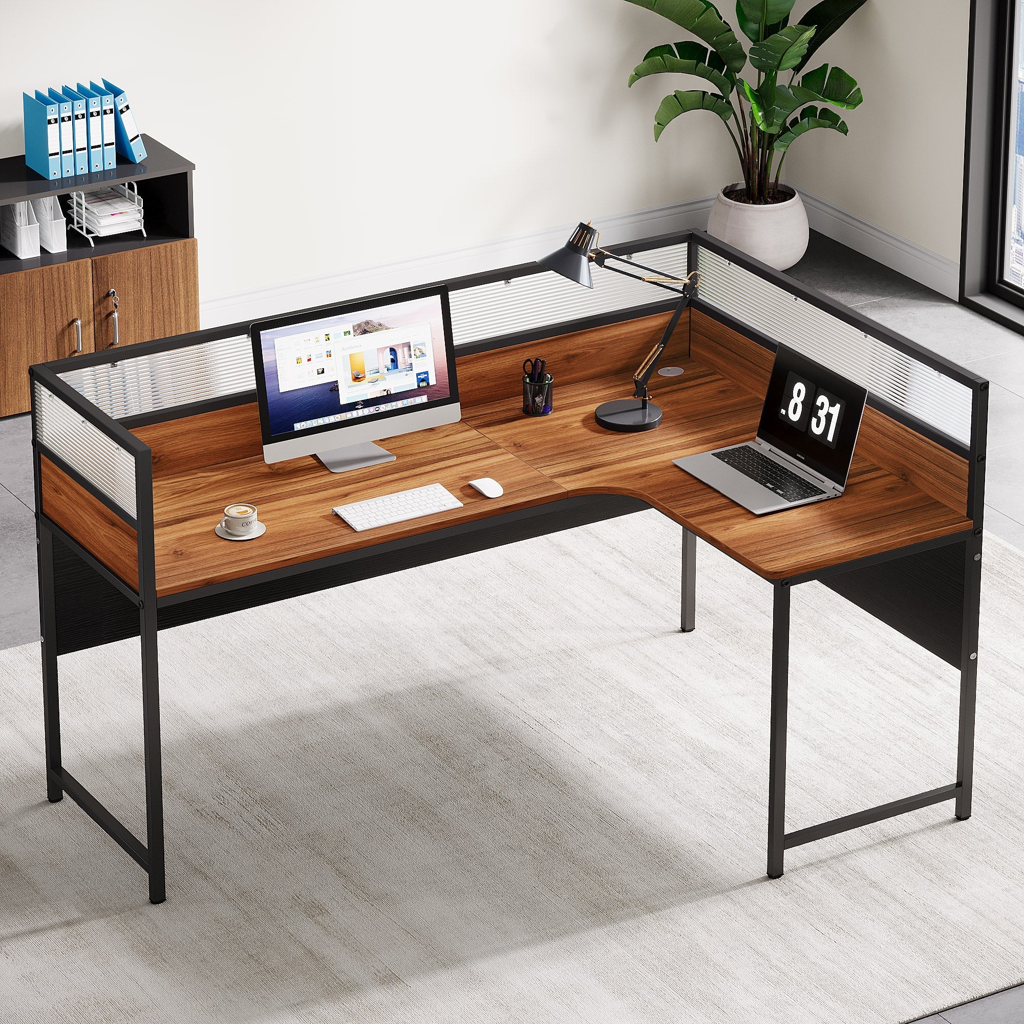 140 cm L-Shaped Computer Desk, Executive Desk Corner Office Desk with Baffle Plate