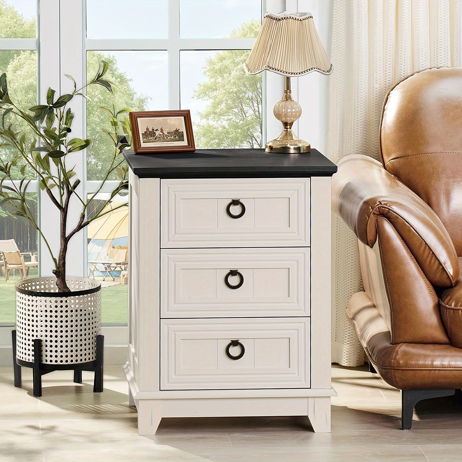 Farmhouse Nightstand, 46cm End Table with 3 Drawer Metal Handle, Dresser for Bedroom, Sofa Bed Side Table Chest of Drawers, Wood Night Stand Cabinet for Organizer, Living Room-White