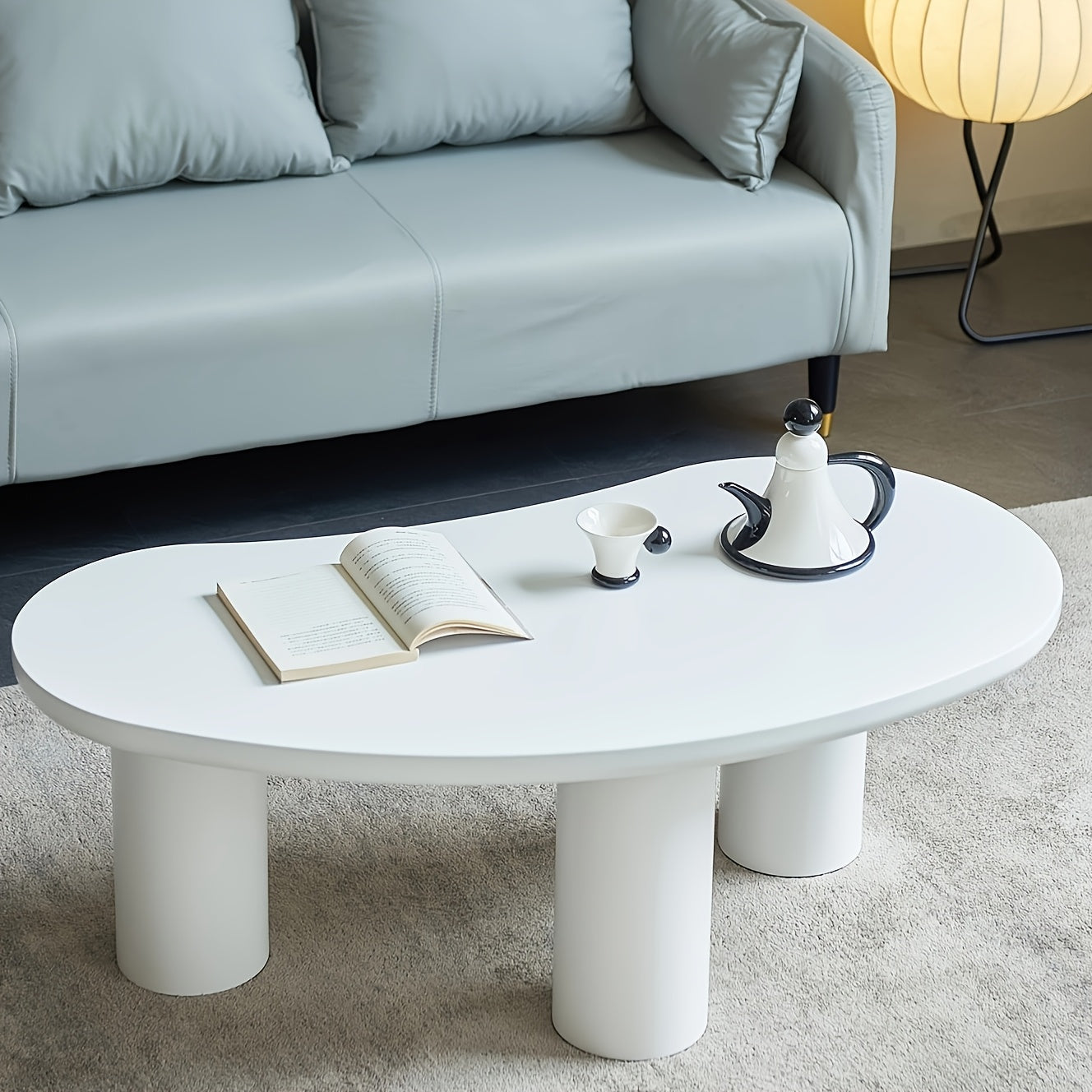 Chic White Cloud-Shaped Coffee Table with 3 Legs - Unique Oval Design, High-Gloss Finish, Youngsters-Friendly Corners - Perfect for Living Room