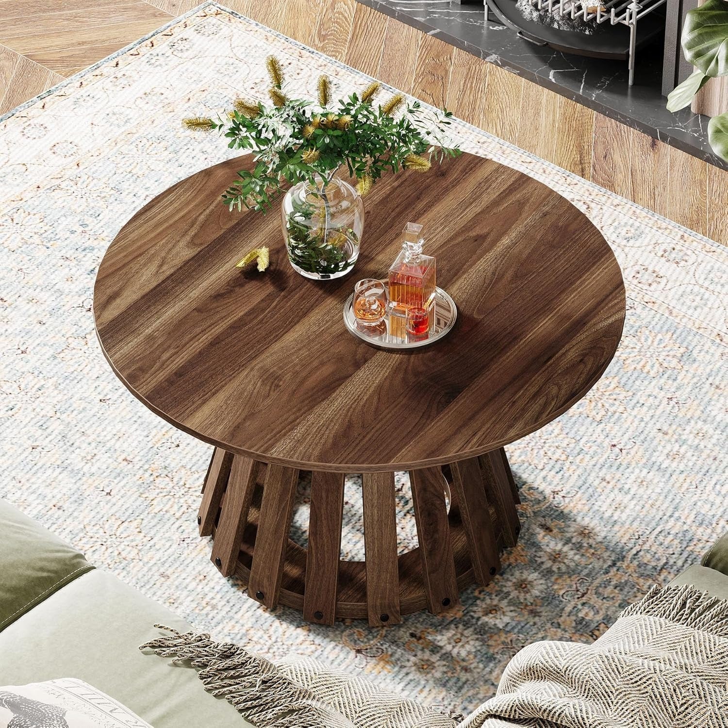 81cm Round Coffee Table, Farmhouse Circle Coffee Table with Slatted Base, Rustic Wood Accent Center Table for Living Room