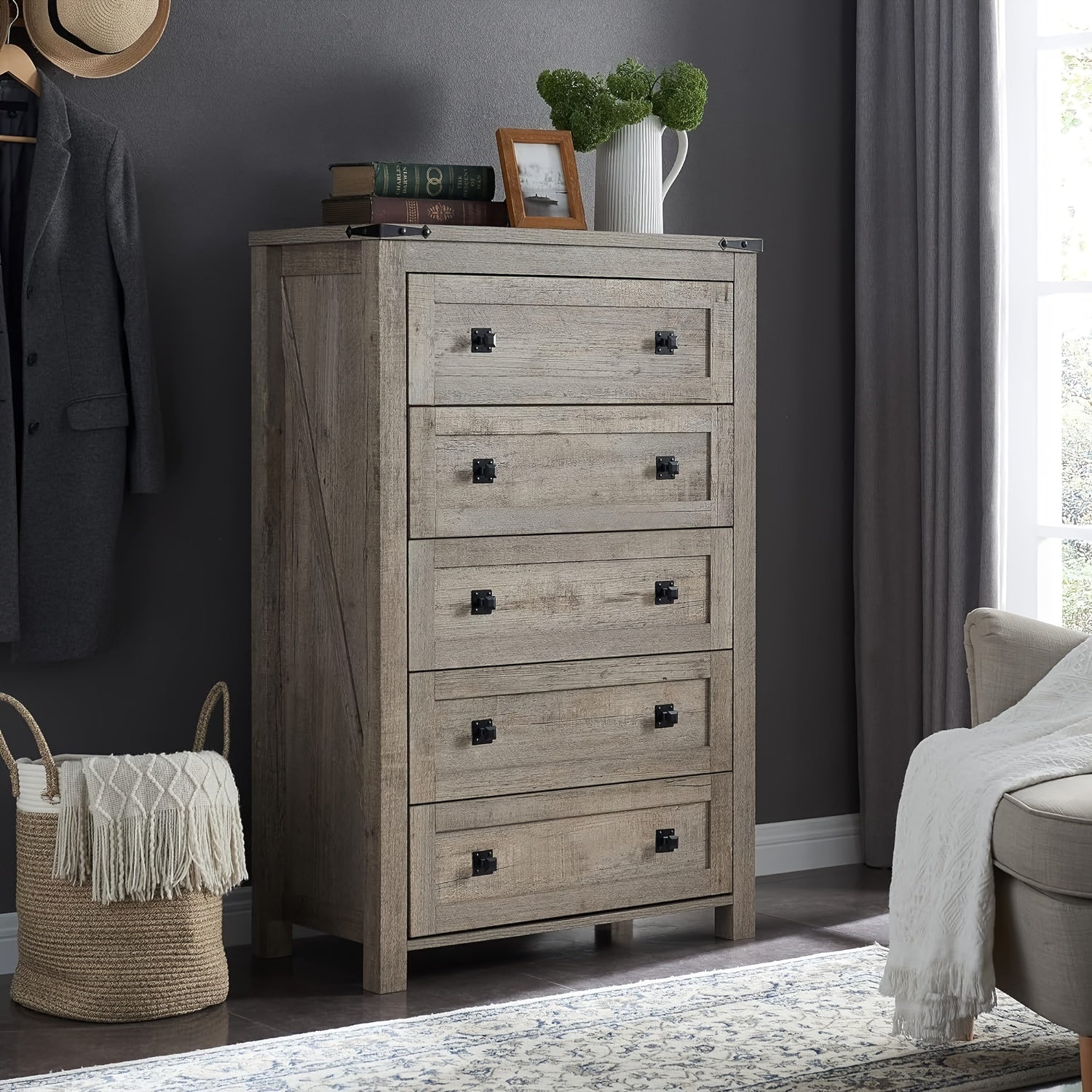 Charming Rustic Farmhouse 5-Drawer Dresser - Natural Wood Finish with Black Handles, Sturdy Engineered Wood Construction, Smooth Gliding Drawers for Bedroom, Living Room, Hallway Storage