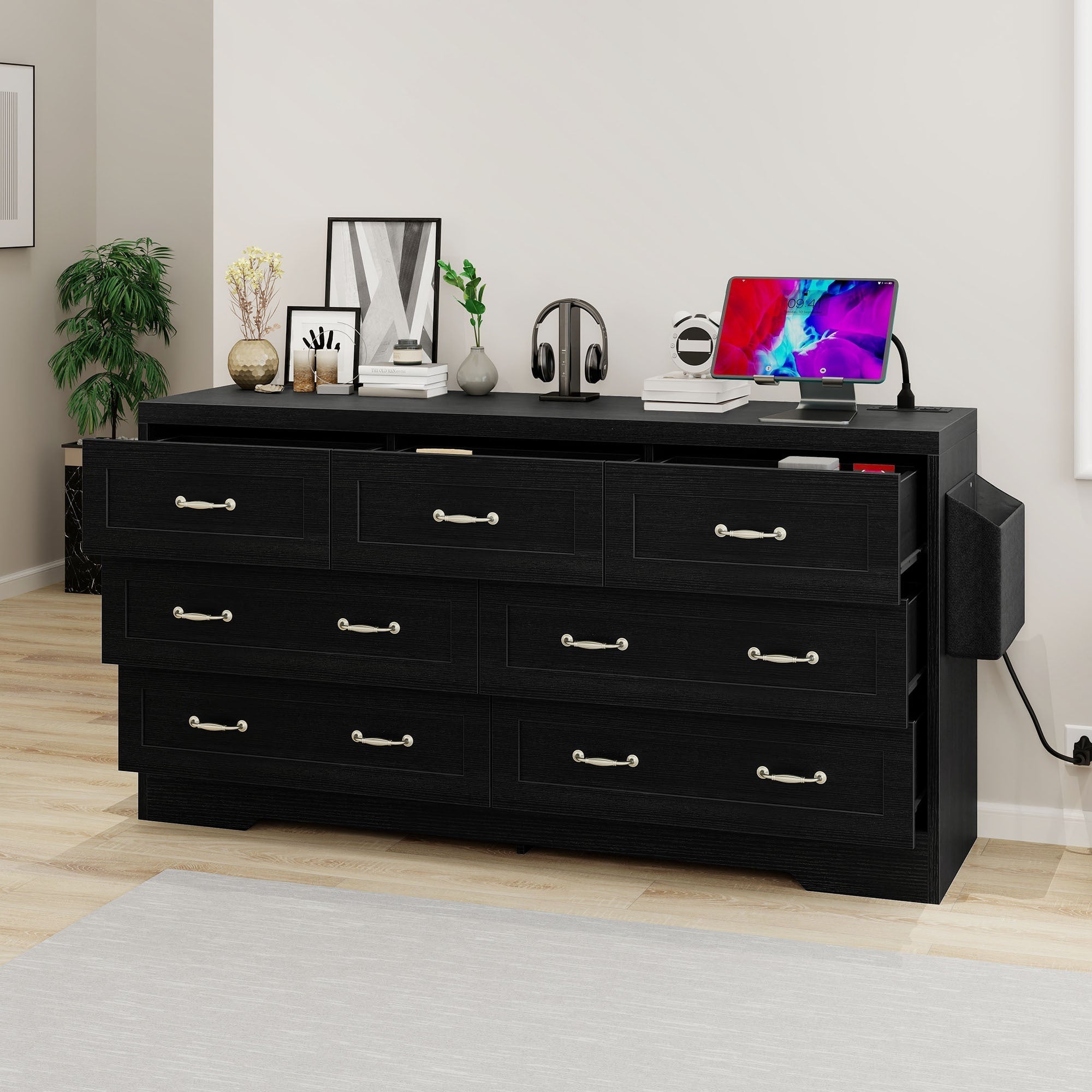 Elegant 7- Drawer Wood Dresser with Charging Station: Versatile Storage Cabinet for Bedroom, Entryway, and Living Room